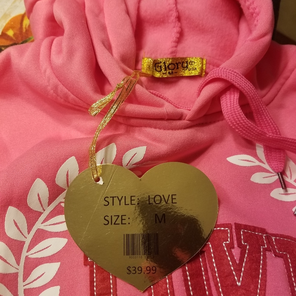Love hooded sweater